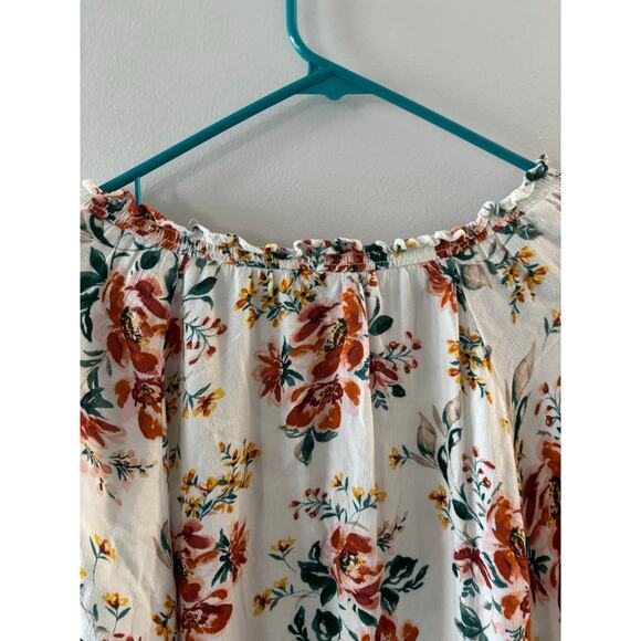 Torrid Womens Floral Peasant Top Size 2X Cream Blouse Lightweight Feminine - Picture 3 of 8